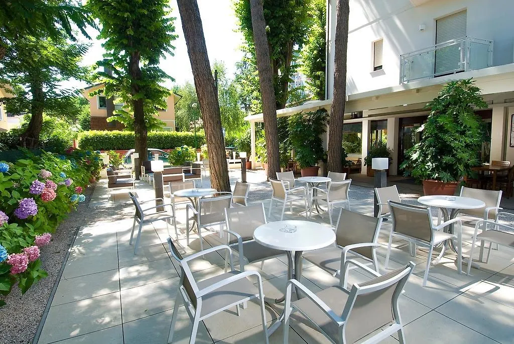 Hotel Trieste Cervia Italia